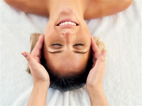 Sinnliche Ganzkörpermassage Erotik Massage Olten
